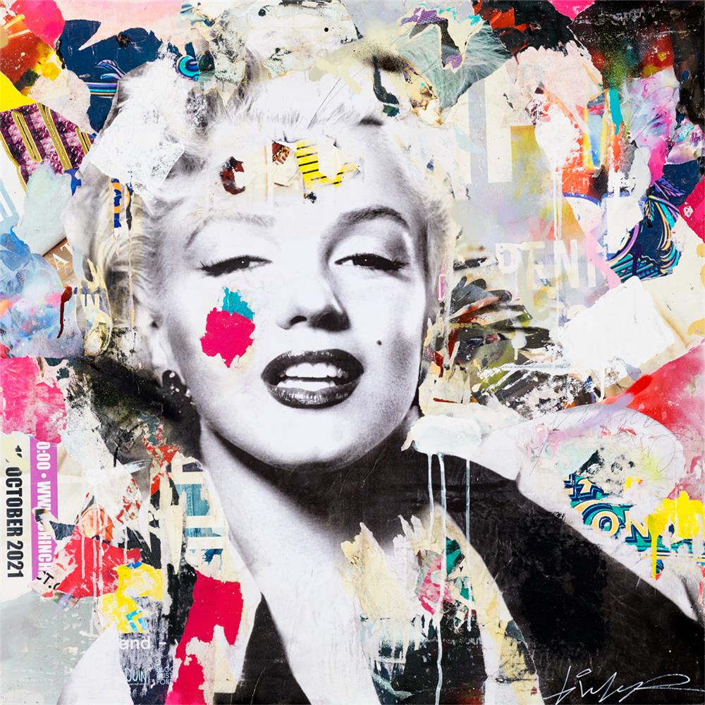 Blonde Bombshell